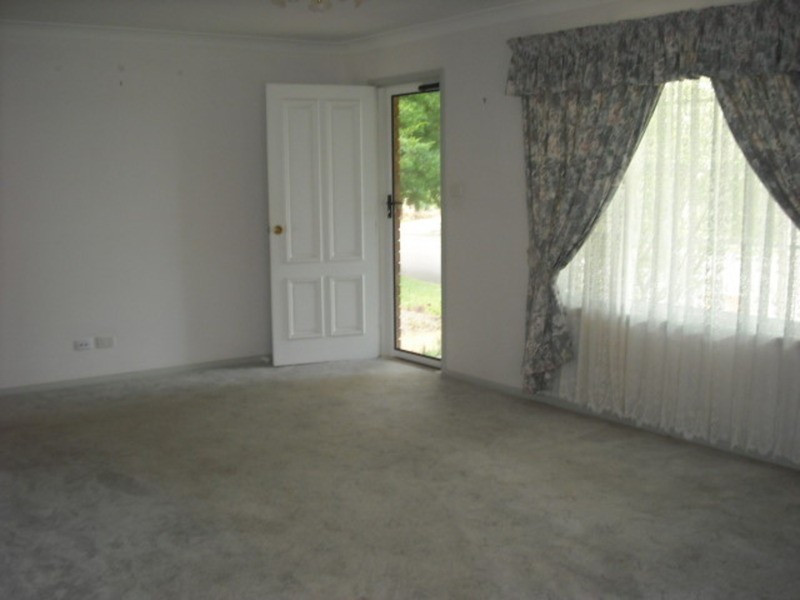 16 Banjo Circuit, Tamworth NSW 2340