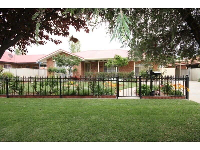 22 Links Avenue, Tamworth NSW 2340