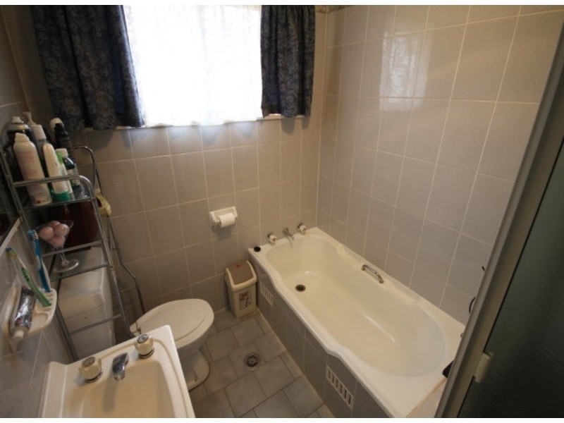 11 Olive Lane, Tamworth NSW 2340