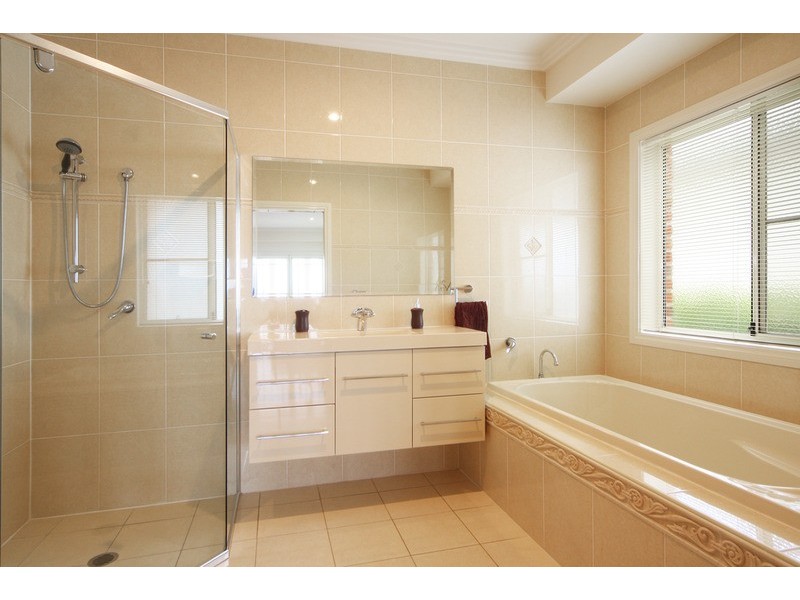 21 Ventnor  Drive, Tamworth NSW 2340