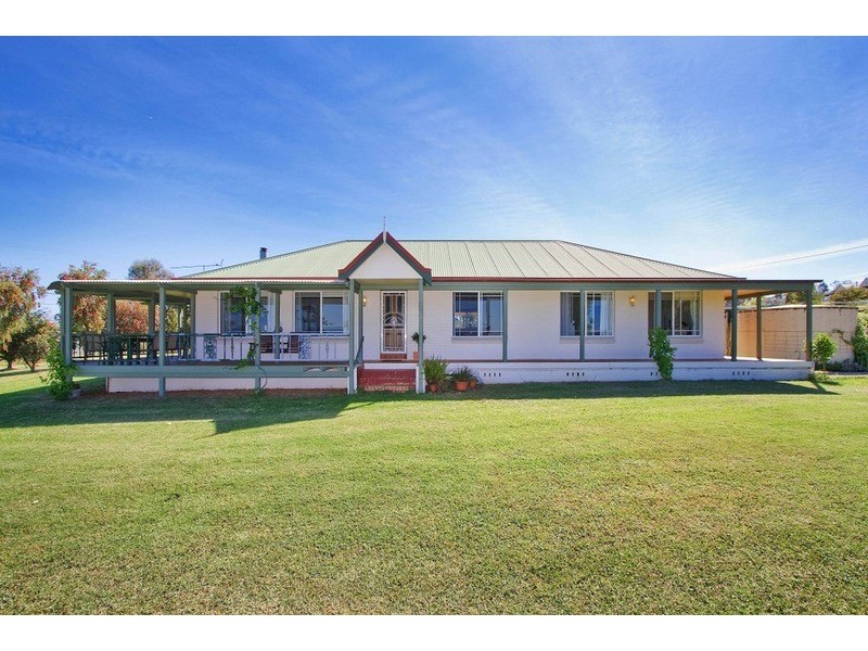 2 Red Gum Place, Loomberah NSW 2340