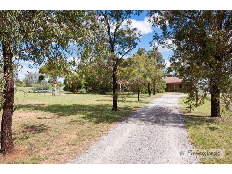 417 Bournes  Lane, Moore Creek NSW 2340