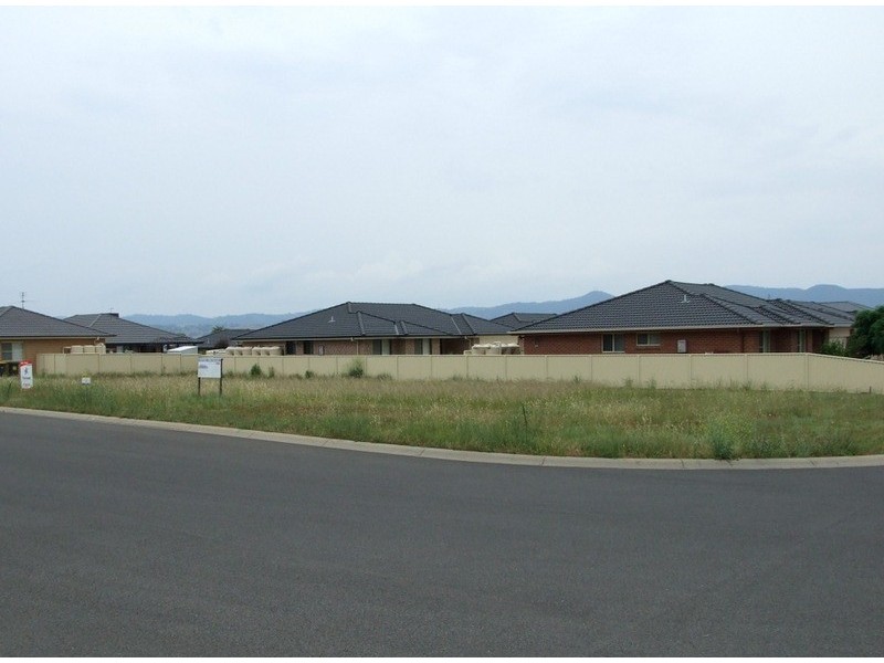 22 Cunningham  Street, Westdale NSW 2340