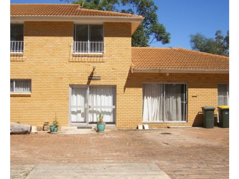 2/58 Denman Avenue, Kootingal NSW 2352