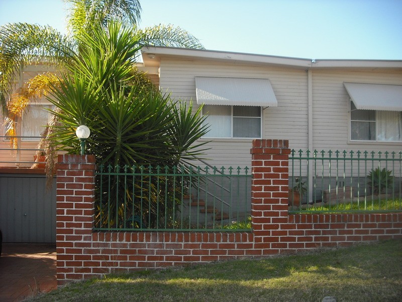 12 Paul  Street, Tamworth NSW 2340