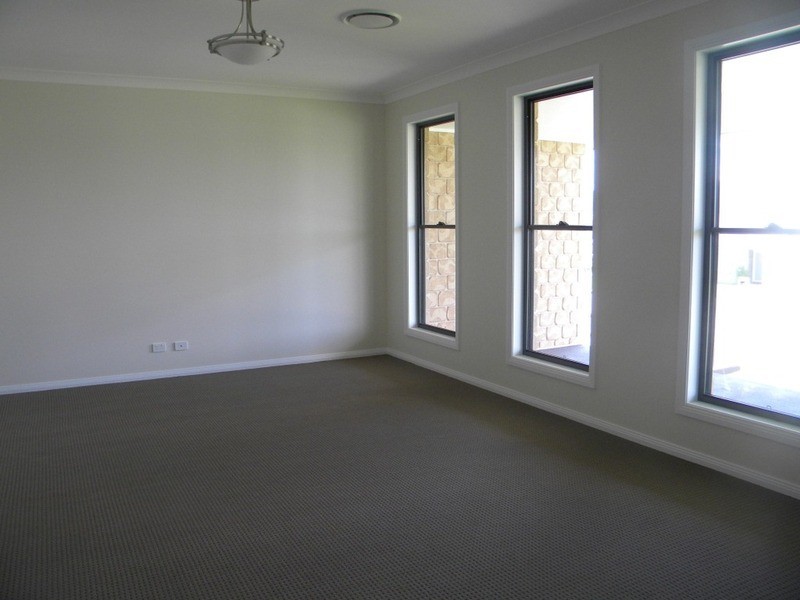 10 Eagle Avenue, Calala NSW 2340