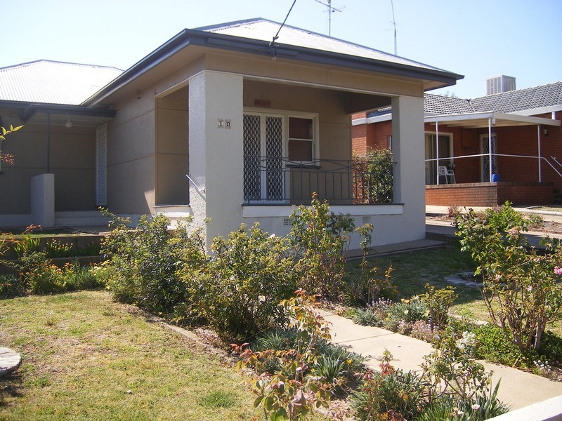 10 Mahoney Avenue, Tamworth NSW 2340