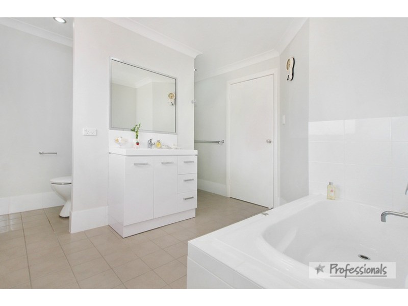 3 Bottlebrush Close, Oxley Vale NSW 2340