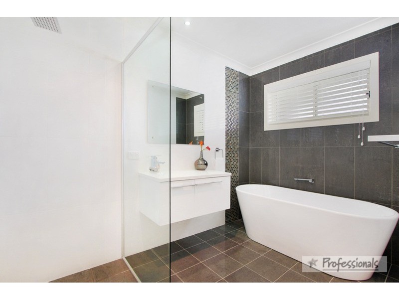 7 Grevillea Crescent, Kootingal NSW 2352