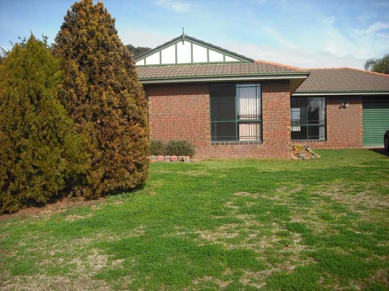 10 Wayamba Close, Tamworth NSW 2340