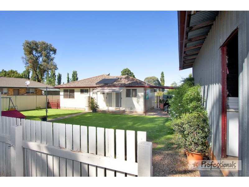 16 Gladys  Street, Tamworth NSW 2340