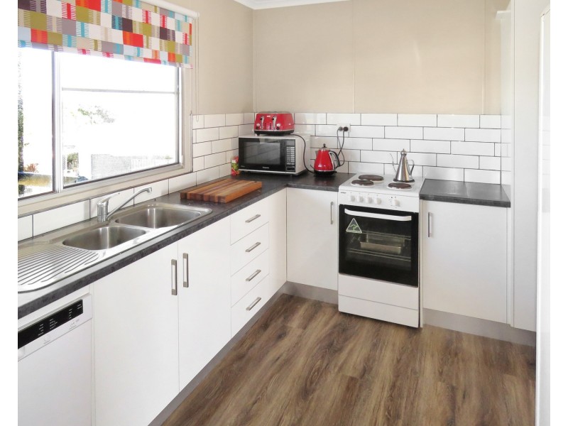 5 Elphinstone Street, Bowen QLD 4805