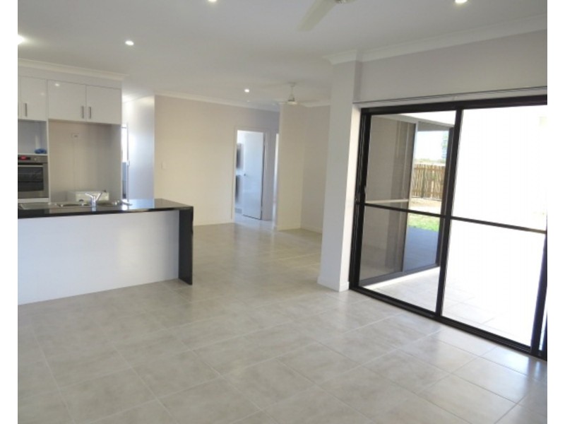41 Dalrymple Street, Bowen QLD 4805
