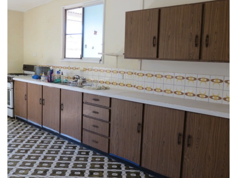 22 Gloucester Street, Bowen QLD 4805