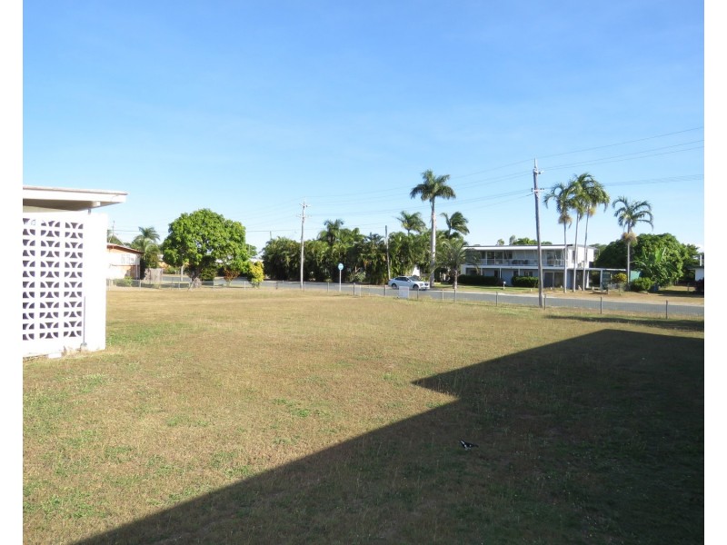 22 Gloucester Street, Bowen QLD 4805