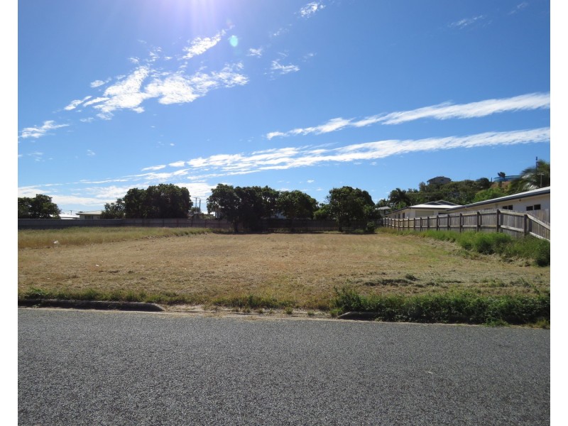 6 Russell Street, Bowen QLD 4805