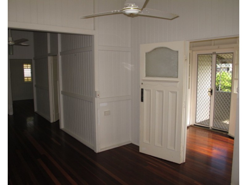 81 Gordon Street, Bowen QLD 4805