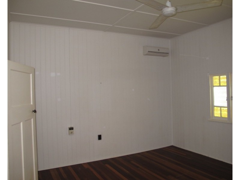 81 Gordon Street, Bowen QLD 4805