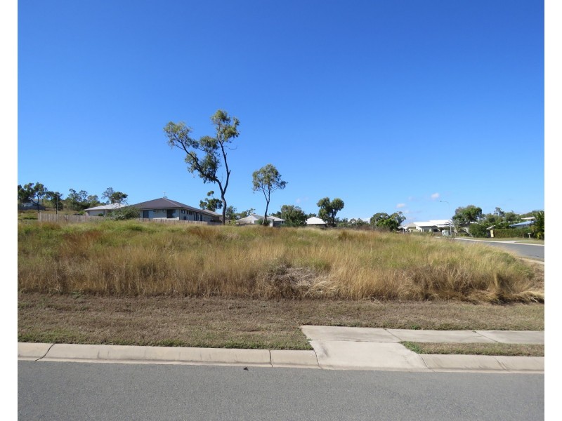 2 Sunshine Court, Bowen QLD 4805