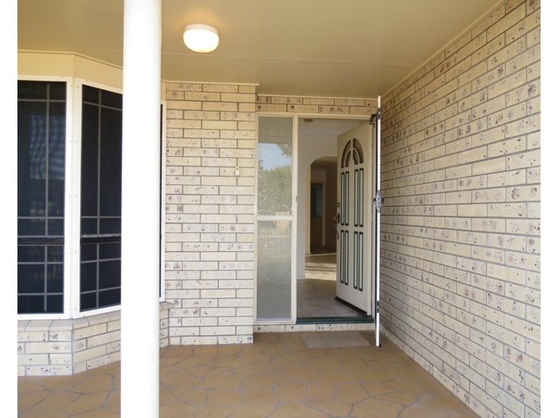 130 Hillview Road, Bowen QLD 4805