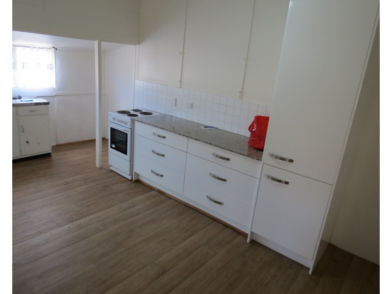 59 Reynolds Street, Bowen QLD 4805