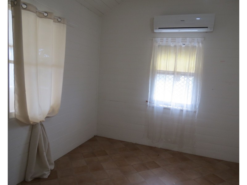 59 Reynolds Street, Bowen QLD 4805