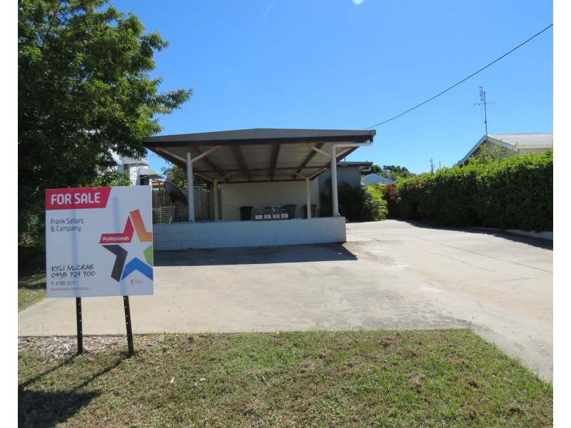 2 /16 Powell Street, Bowen QLD 4805