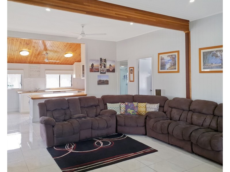 38 Reynolds Street, Bowen QLD 4805