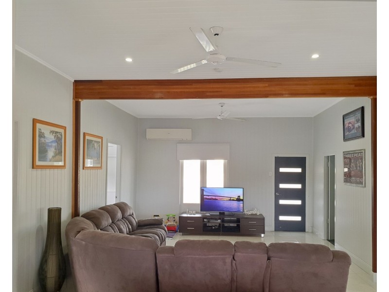 38 Reynolds Street, Bowen QLD 4805