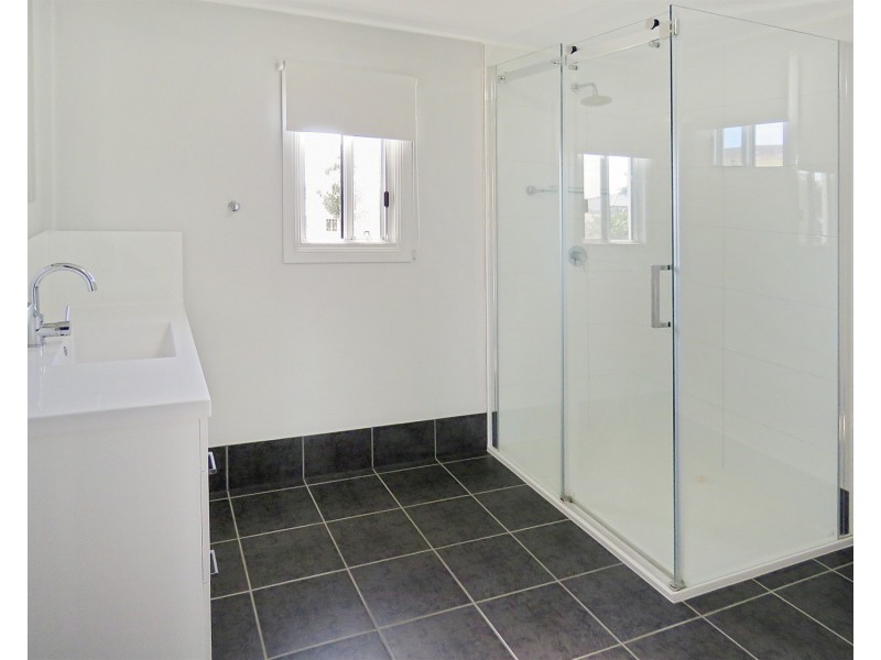 38 Reynolds Street, Bowen QLD 4805