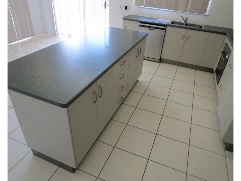 3 Fifth Close, Bowen QLD 4805