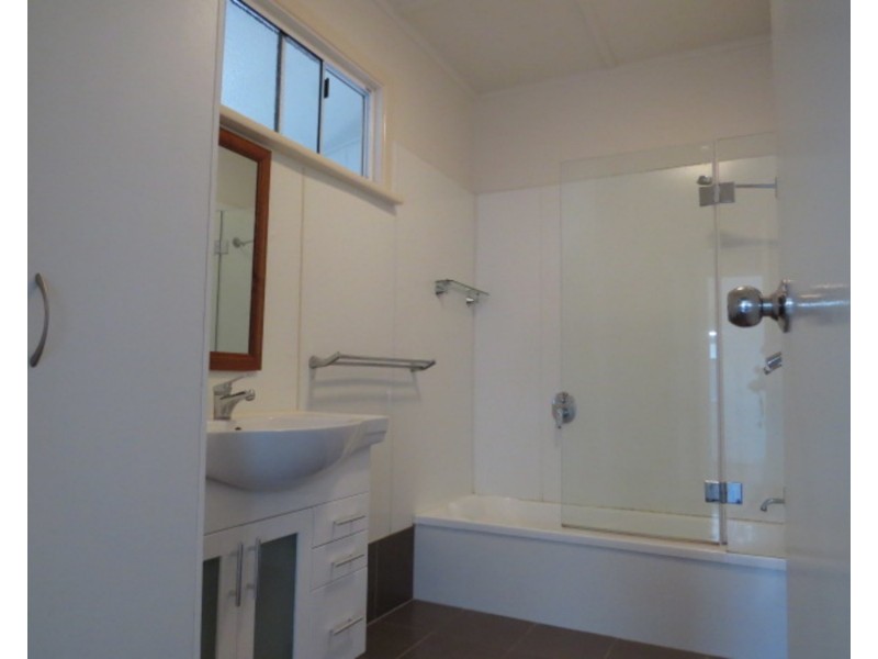 77 Tollington Road, Bowen QLD 4805