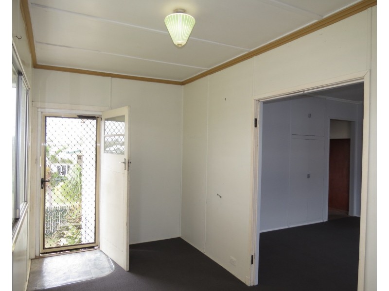 105 Powell Street, Bowen QLD 4805