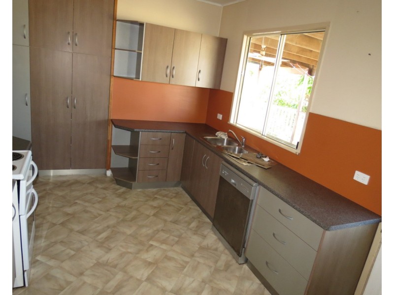 105 Powell Street, Bowen QLD 4805