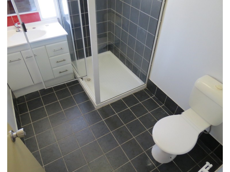 105 Powell Street, Bowen QLD 4805