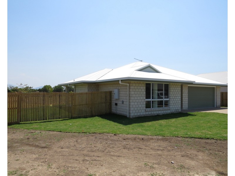 34 Lucinda Place, Bowen QLD 4805