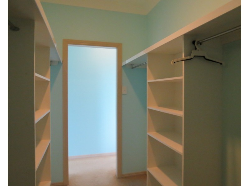 42 Whyte Avenue, Brisk Bay QLD 4805