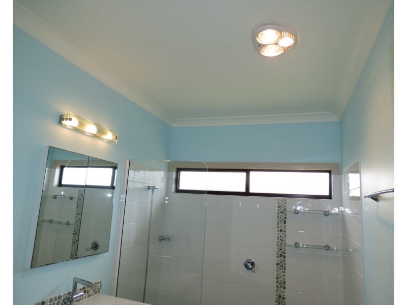 42 Whyte Avenue, Brisk Bay QLD 4805