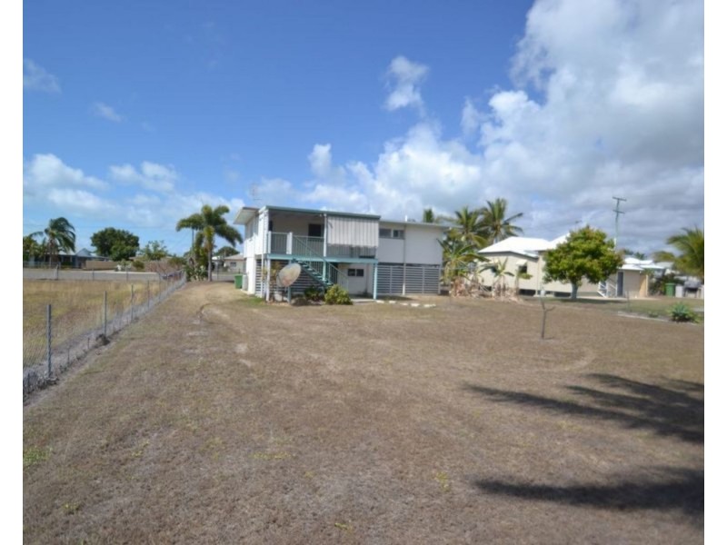 88 Powell Street, Bowen QLD 4805