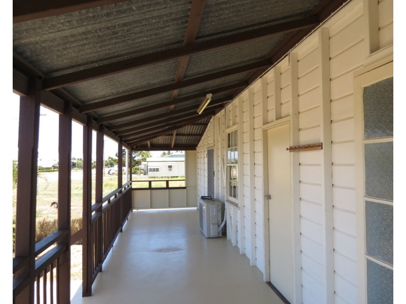 25 Thomas Street, Bowen QLD 4805