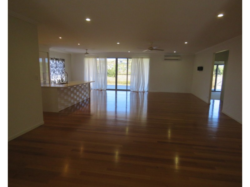 40 Scenic Crescent, Bowen QLD 4805