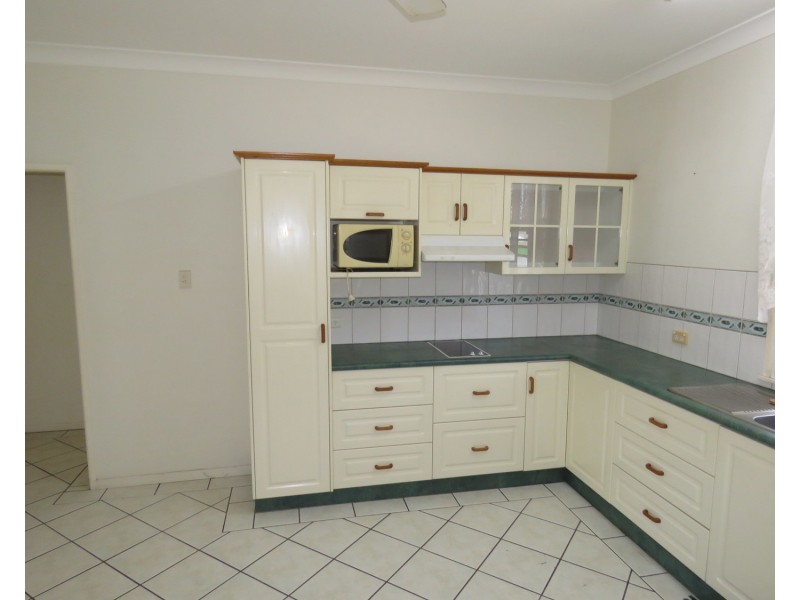 52 Gregory Street, Bowen QLD 4805