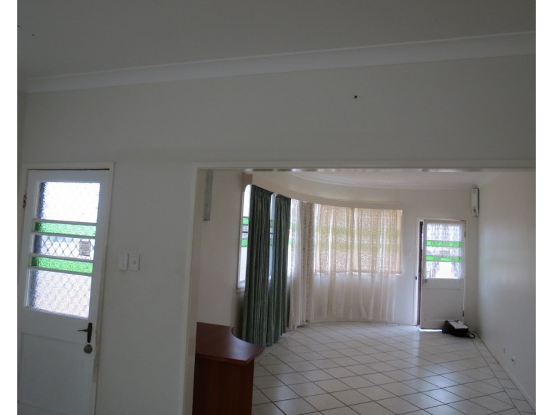 52 Gregory Street, Bowen QLD 4805