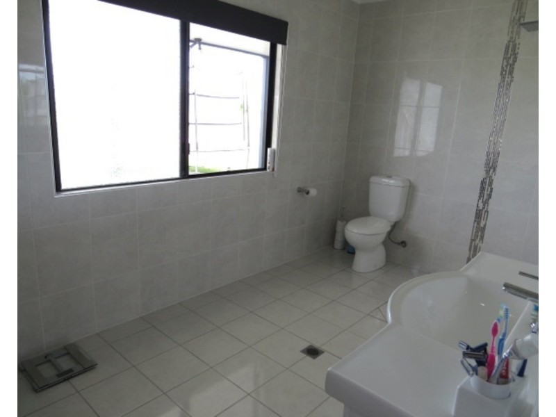 129 Inveroona Road, Bowen QLD 4805