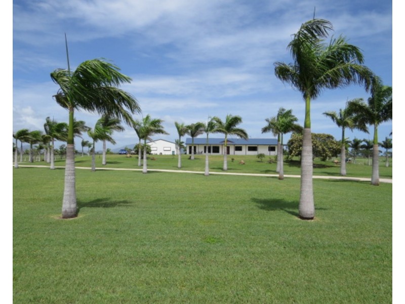 129 Inveroona Road, Bowen QLD 4805