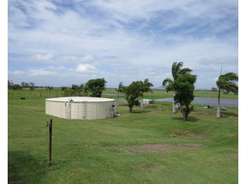 129 Inveroona Road, Bowen QLD 4805