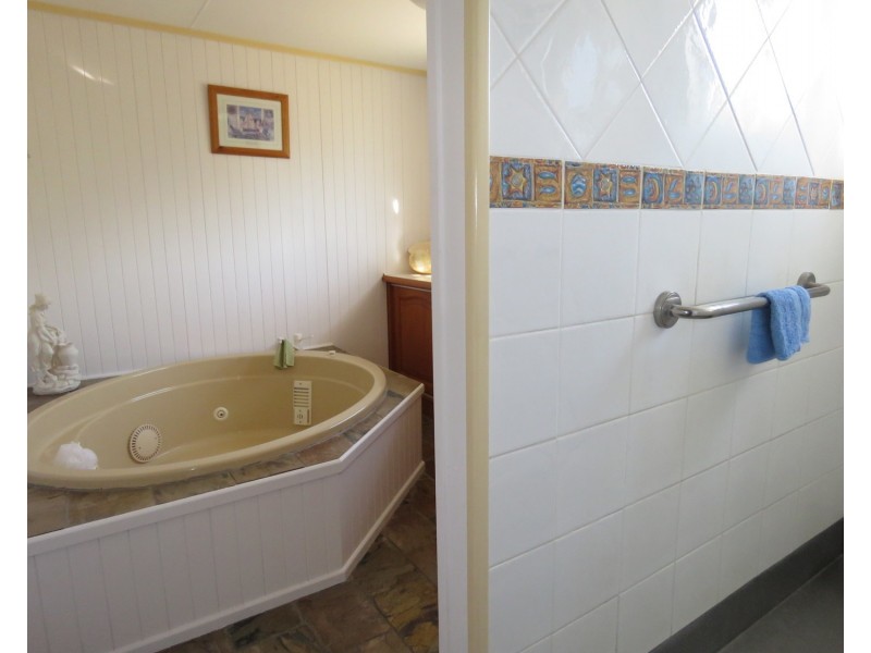 23 Gordon Street, Bowen QLD 4805