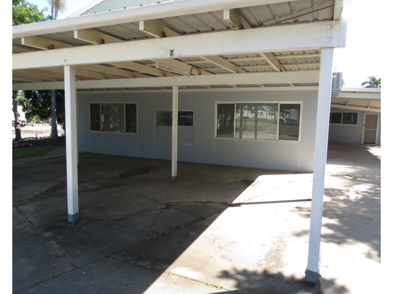 2/10 Dalrymple Street, Bowen QLD 4805