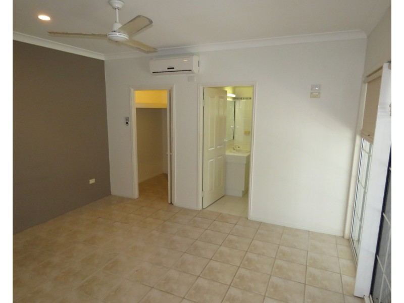 24 Horseshoe Bay Road, Bowen QLD 4805