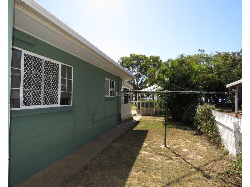 24 Horseshoe Bay Road, Bowen QLD 4805